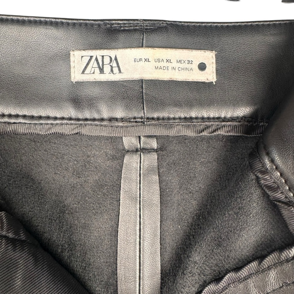 Zara High Rise Faux Leather Pants Black Size XL Straight Leg Front leg Seam - Picture 8 of 9